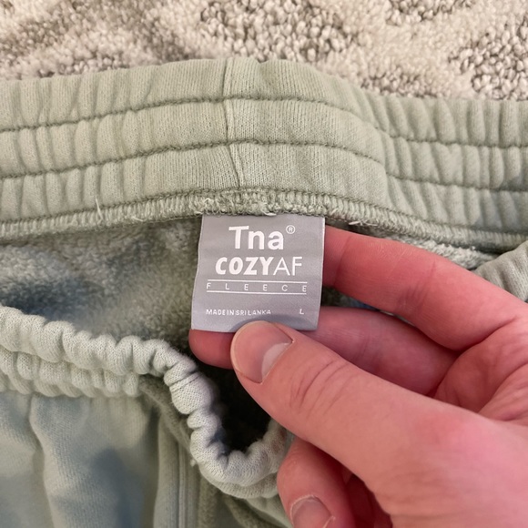 Aritzia (TNA) sweatpants - Picture 2 of 2